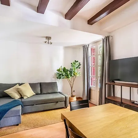 The Collection - Pl Universitat Comfortable 3bd With Private Patio * Barcelona