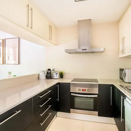 Pl Universitat Comfortable 3Bd With Private Patio 바르셀로나