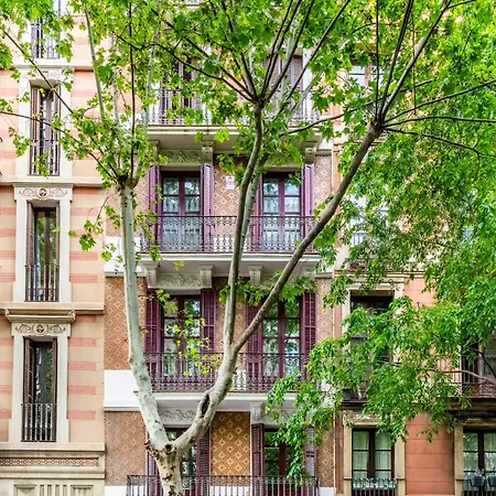 Pl Universitat Comfortable 3Bd With Private Patio 아파트 *