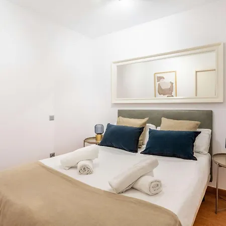 דירה The Collection - Pl Universitat Comfortable 3bd With Private Patio