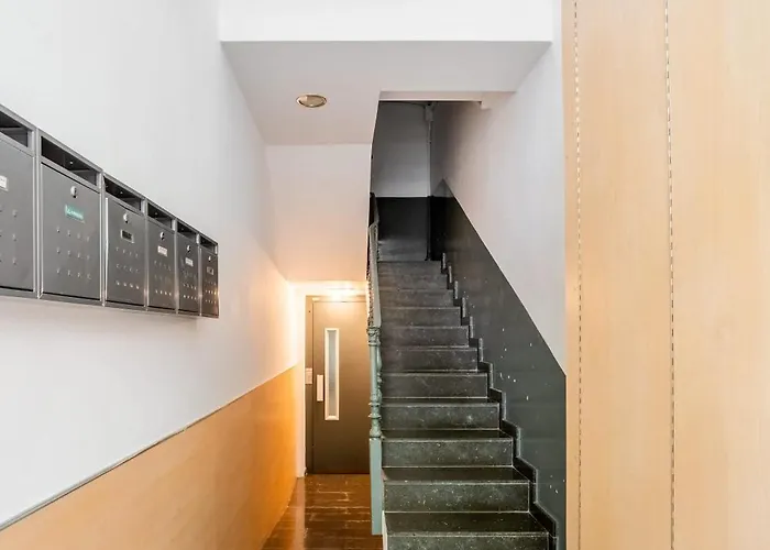 The Collection - Pl Universitat Comfortable 3bd With Private Patio *